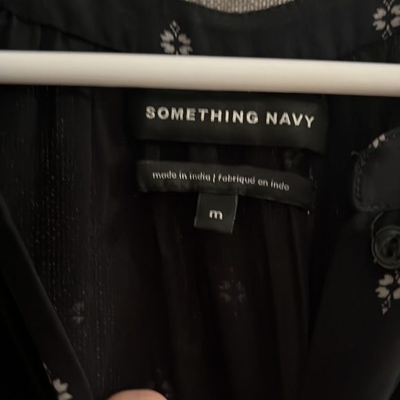 Black button up blouse with flower pattern - Picture 2 of 4